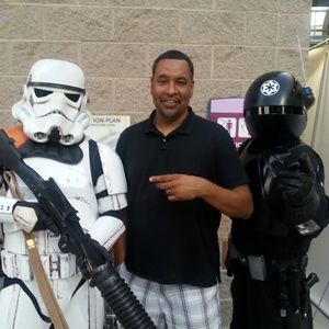 Meet your Posher, Leon